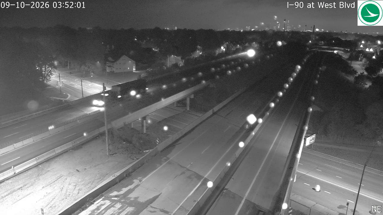 Traffic camera: I-90 at West Blvd, 3037