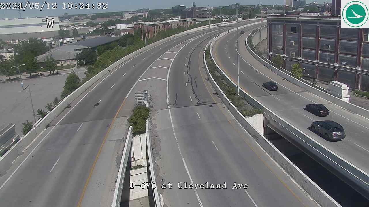 Traffic Cam I-670 at Cleveland Ave