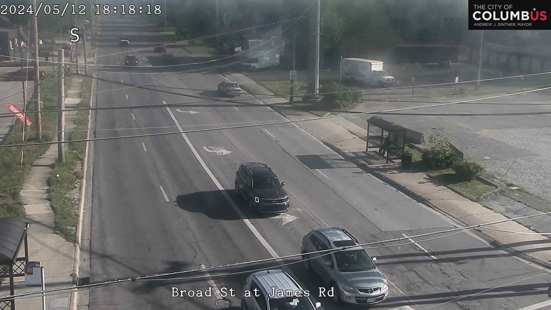 Traffic Cam Broad St at James Rd