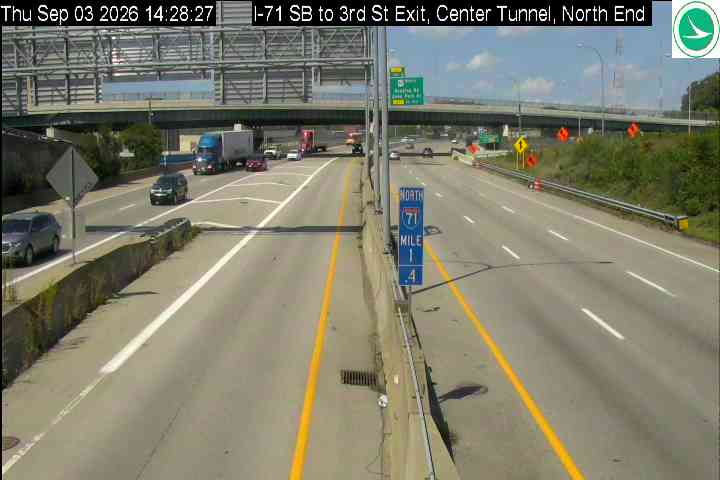 I-71 SB to 3rd St Exit, Center Tunnel, North End, 4044