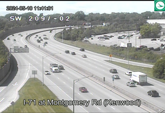 Traffic Cam I-71 at Montgomery Rd (Kenwood)