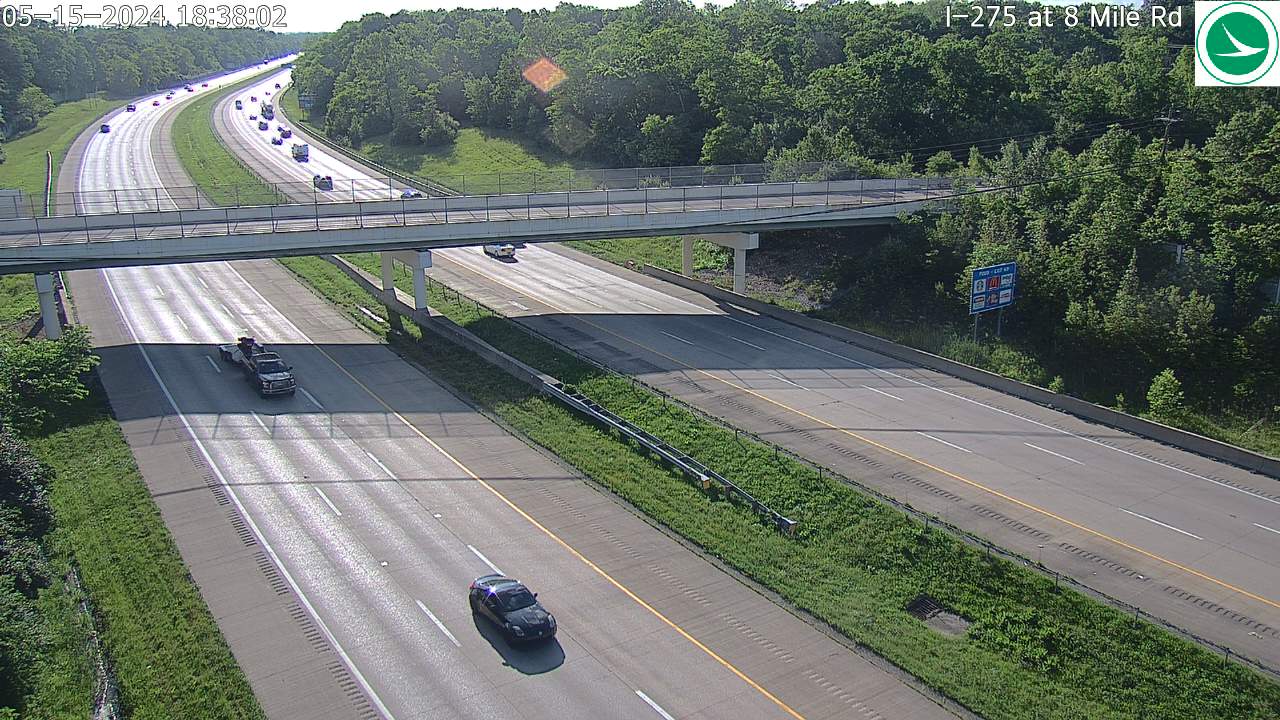 Traffic Cam I-275 at Eight Mile Rd
